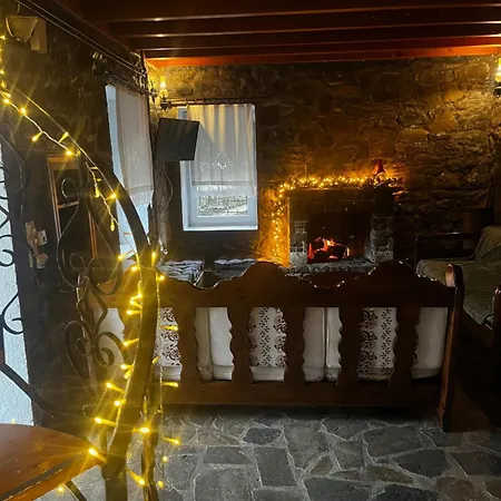 Alpehytte Chalet Karpenisi